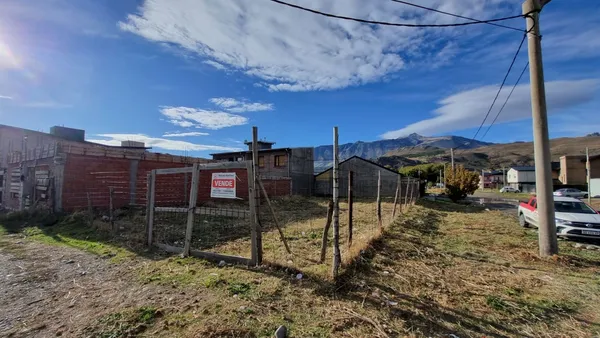 Lote en Avenida Holdich 800