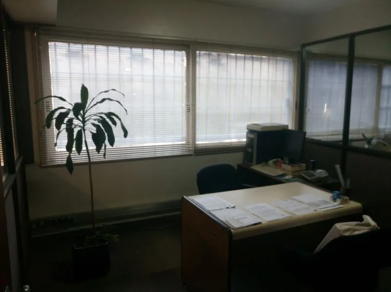 Oficina en SUIPACHA 100