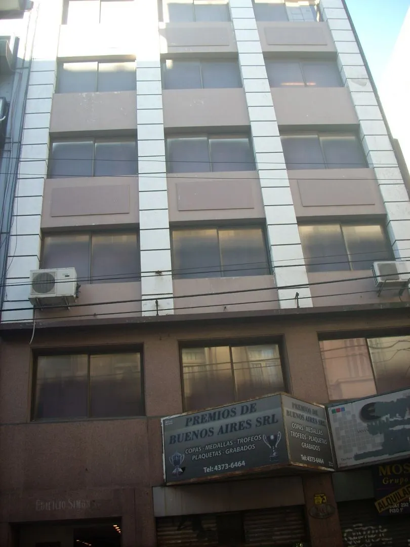 Oficina en URUGUAY 200