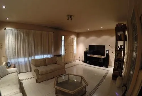 Casa en CERVANTES 1700