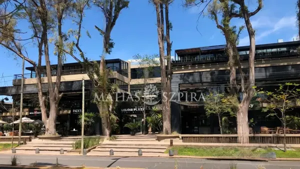 Local Comercial en Martín Fierro 3200