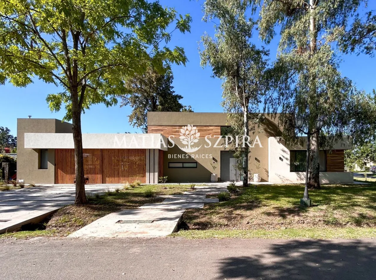 Casa en Andres Chazarret 1100