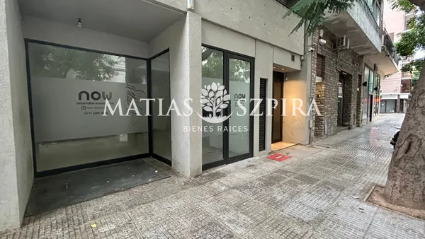 Local Comercial en Av. Pavon 2400