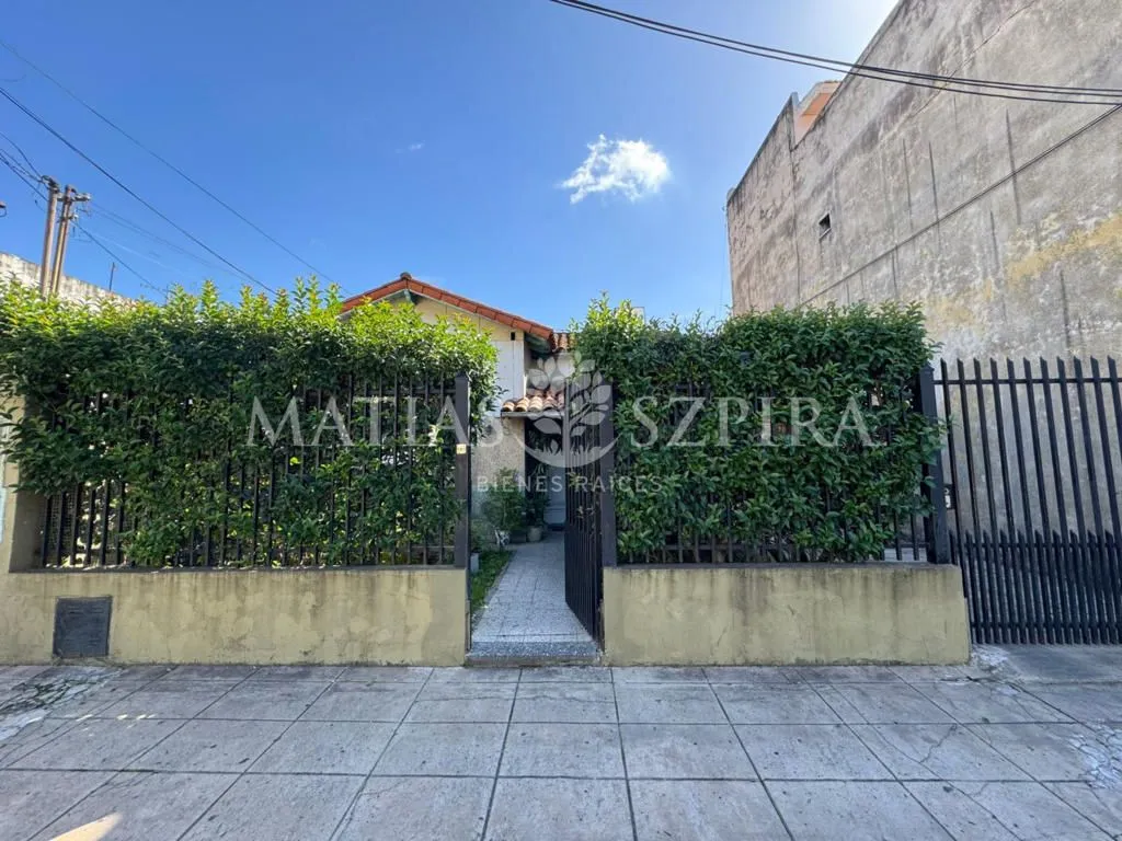 Casa en Besares 3100