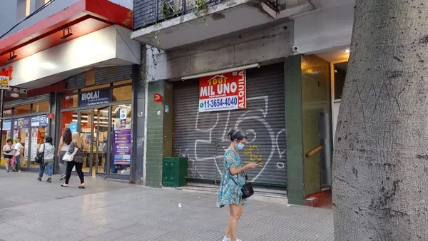 Local Comercial en AVENIDA RIVADAVI 3200