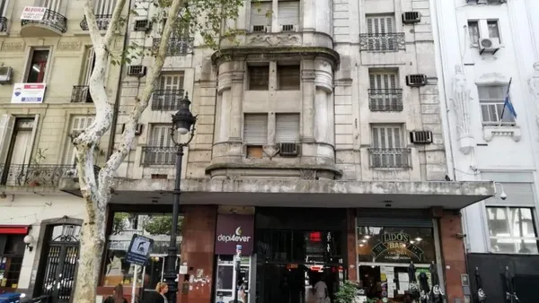 Oficina en AV. DE MAYO 1300