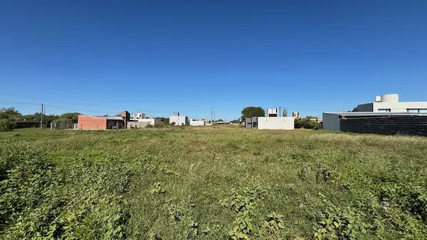 Lote en Juana Moro