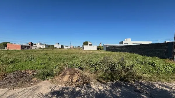 Lote en Juana Moro