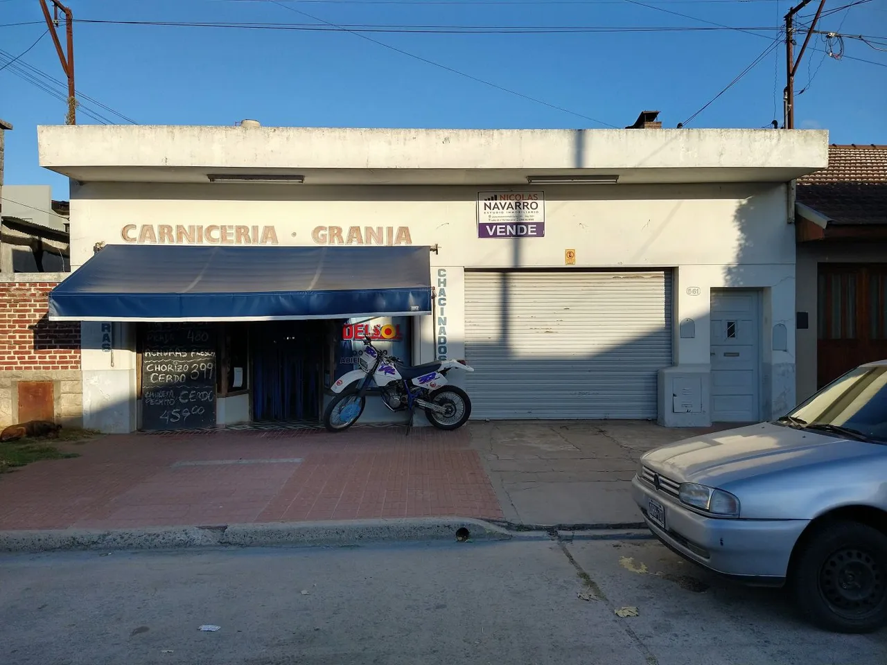 Casa en 30 e/ Av. Favalo 500