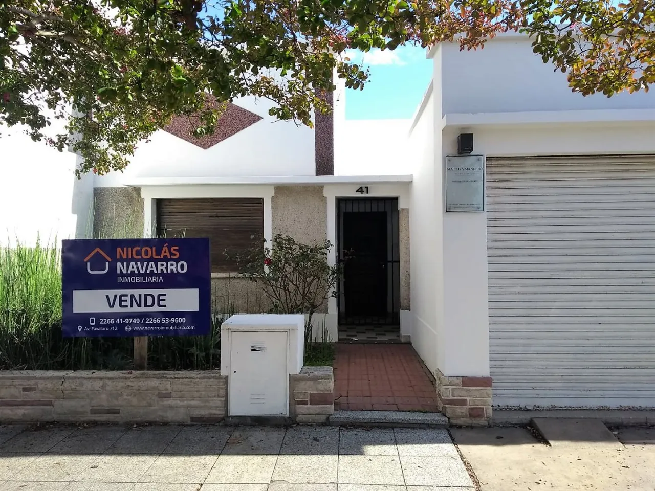 Casa en 21 e/ 10 y 12 400
