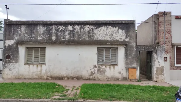 Casa en 24 e/ 9 y 11