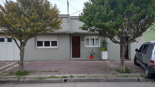 Casa en 26 entre Favalor
