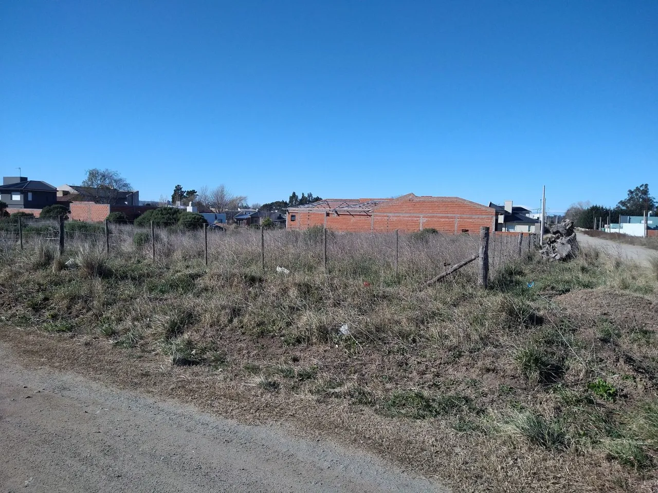 Lote en 23 esquina 44