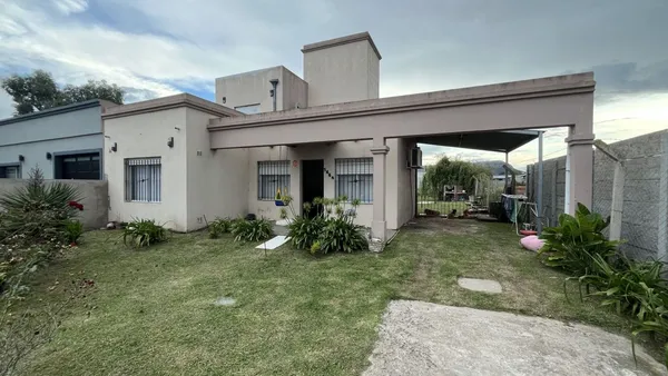 Casa en 17 entre 50 y 52
