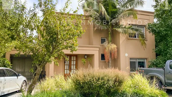 Casa en Sargento Cabral 3400