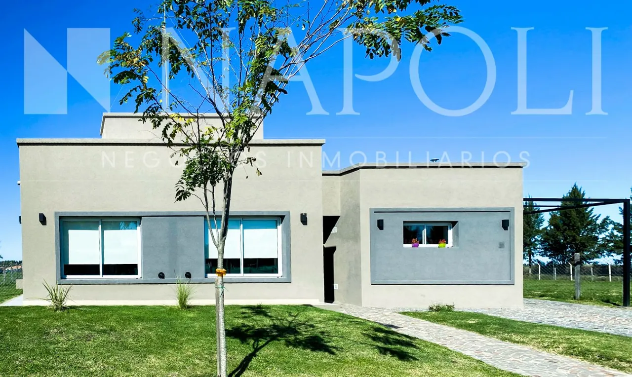 Casa en Juana de Arco 7000