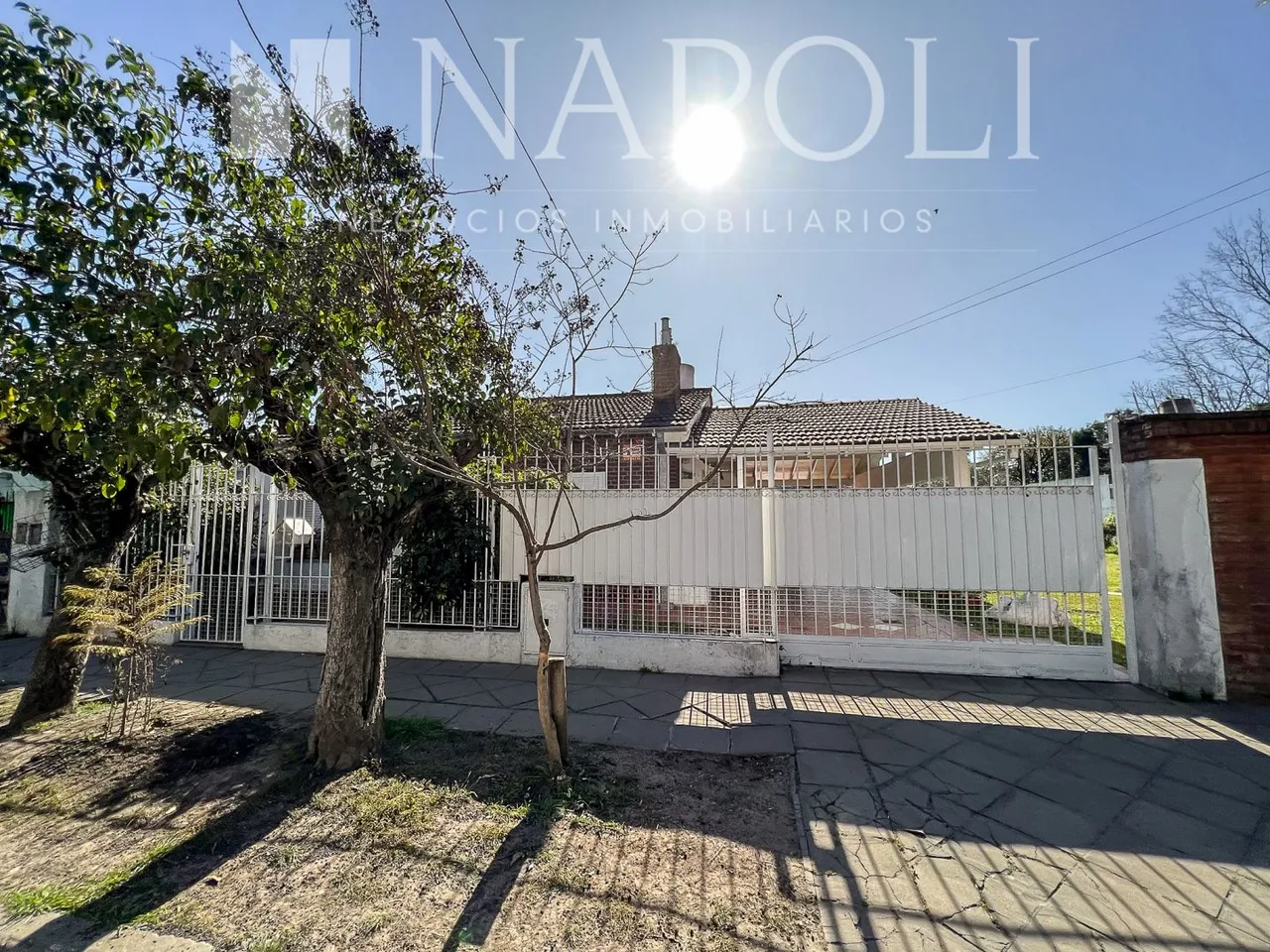 Casa en Sargento Cabral 100
