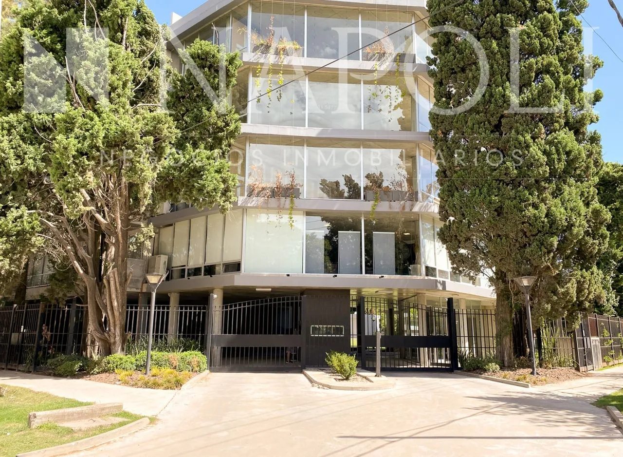 Oficina en Formosa 400