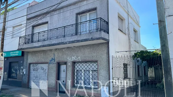 Local Comercial en Boulevard Buenos 1400