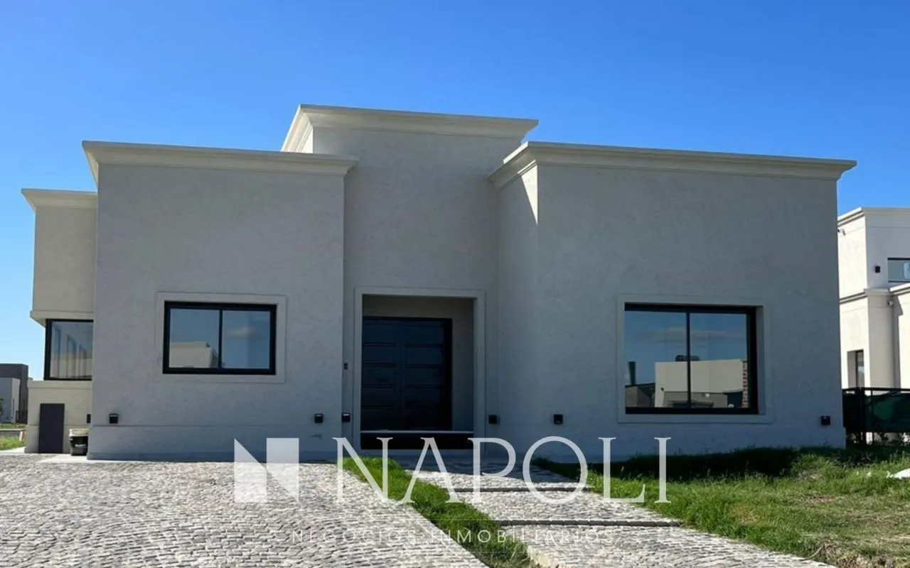 Casa en El Deslinde 1100