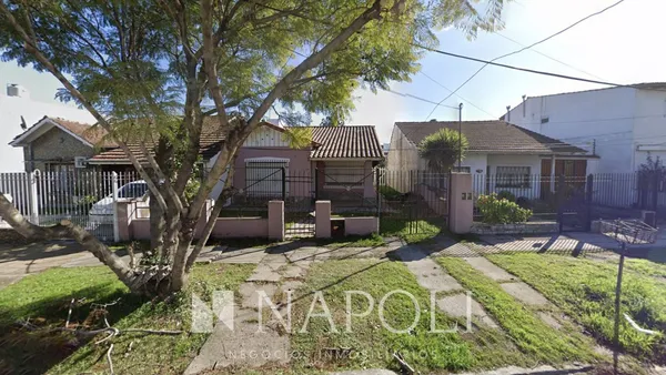 Casa en Miguel Cane 300