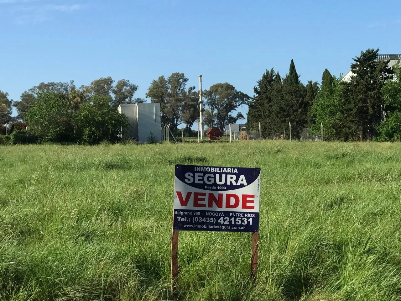 Lote en LAS VIOLETAS ( A