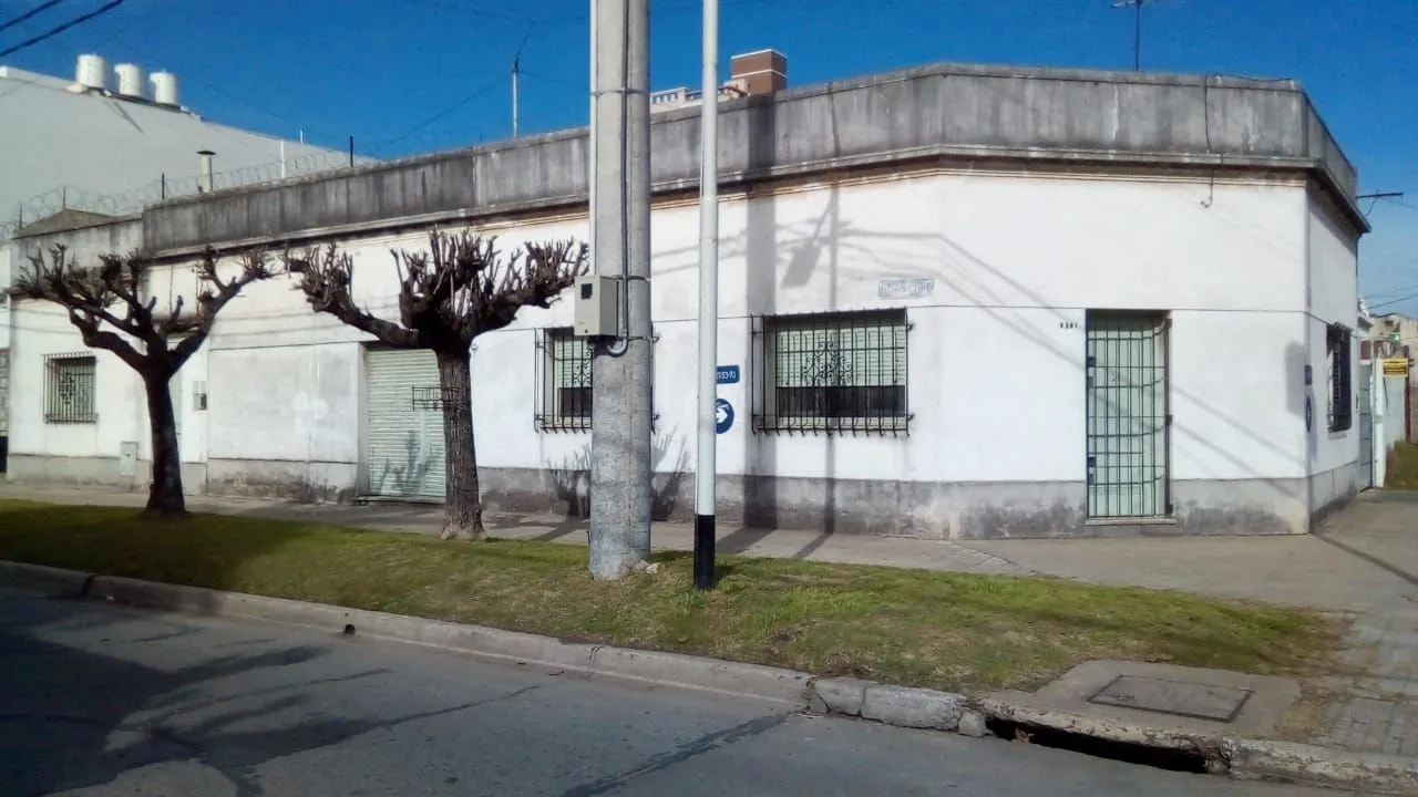 Casa en Mariano Moreno 6500