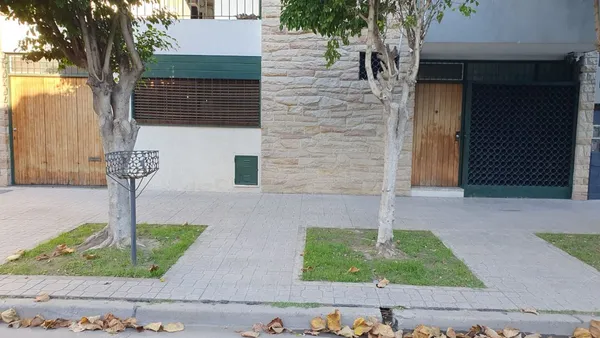 Casa en LINCOLN 100