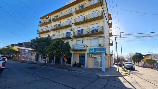 Departamento en Urquiza 1800