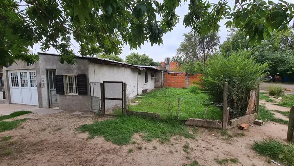 Casa en Neuquen 1700
