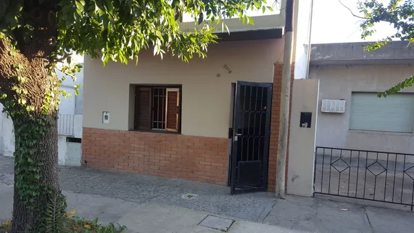 Casa en Dorrego 2100