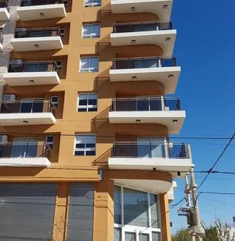 Departamento en Lisandro de la T 700