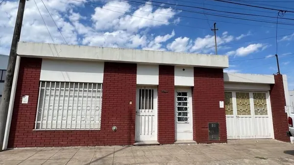 Casa en Bolivar 2300
