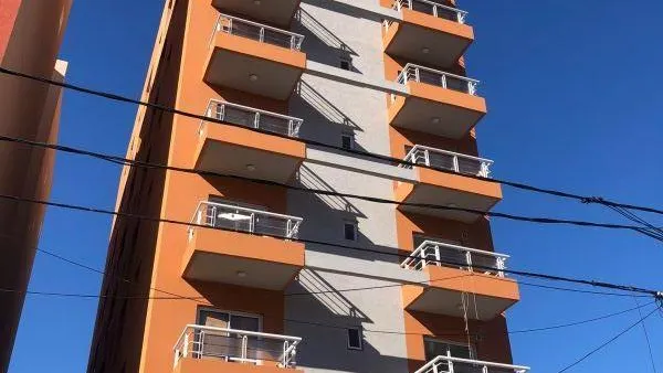 Cochera en Cavassa 2800