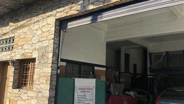 Galpon en Tacuari 1000