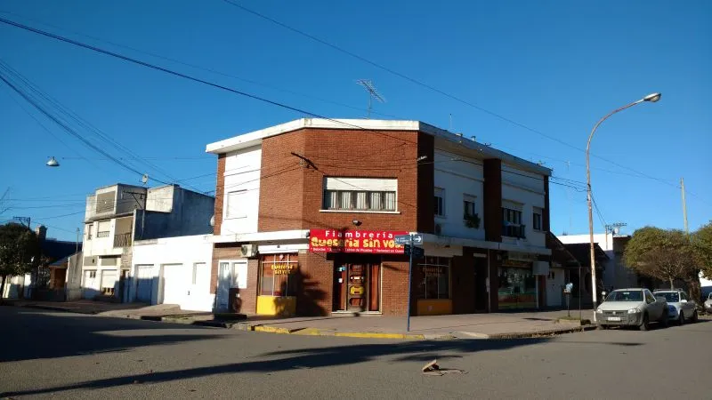 Casa en AV FAVALORO