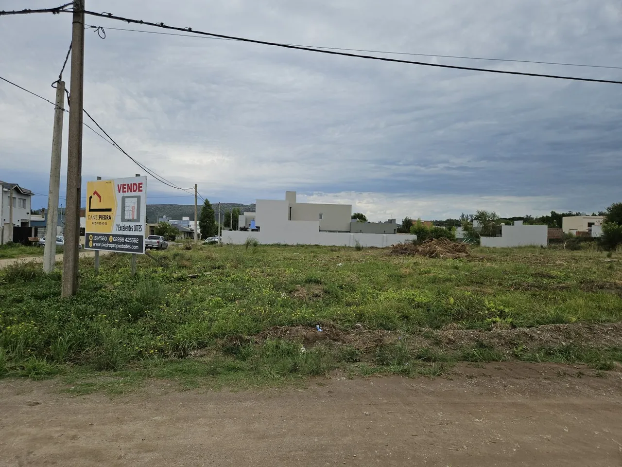 Lote en 19 (lote 8)