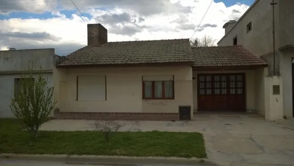 Casa en SAN LORENZO 300