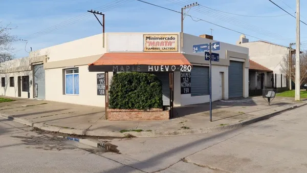 Local Comercial en 15 ESQ. 34 - LOC