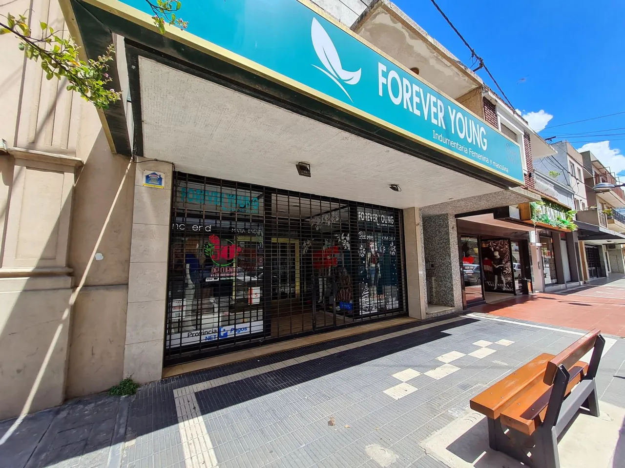 Local Comercial en 19 - LOCAL 600