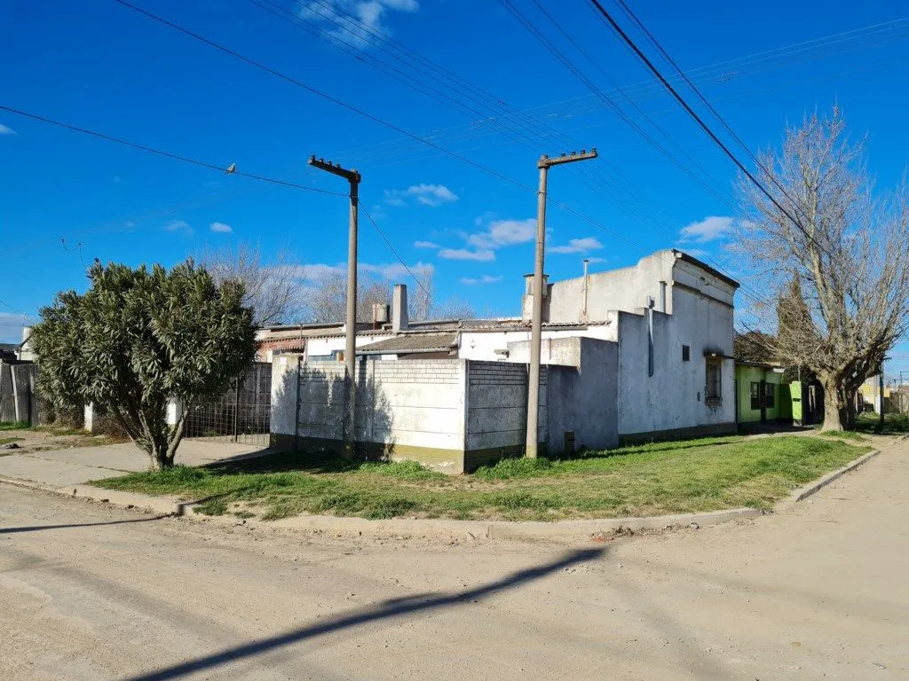 Casa en MAIPÚ ESQ. 19