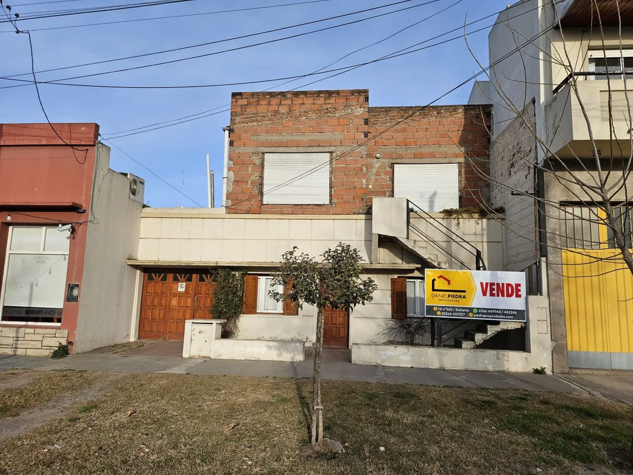 Casa en AV. KELLY 900