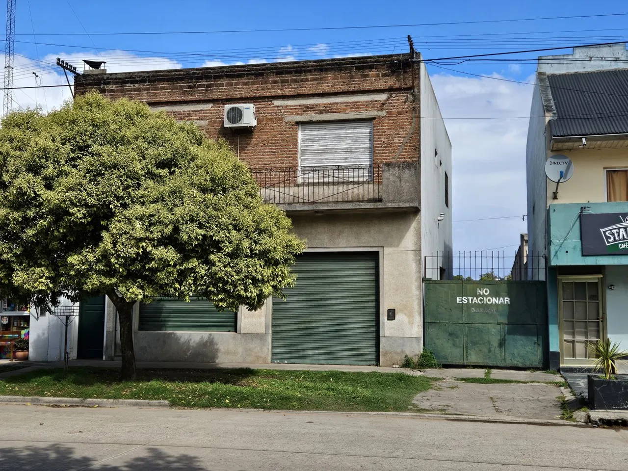 Local Comercial en AV. KELLY