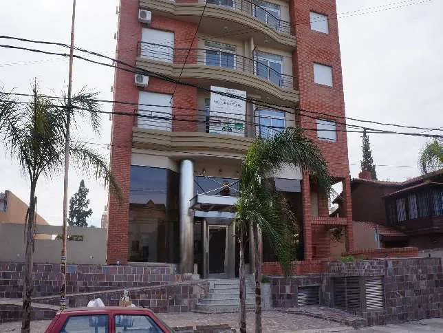 Departamento en VICENTE LOPEZ 200