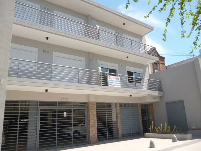 Casa en SEGUROLA, AV. 2500
