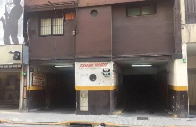 Cochera en PARAGUAY 900