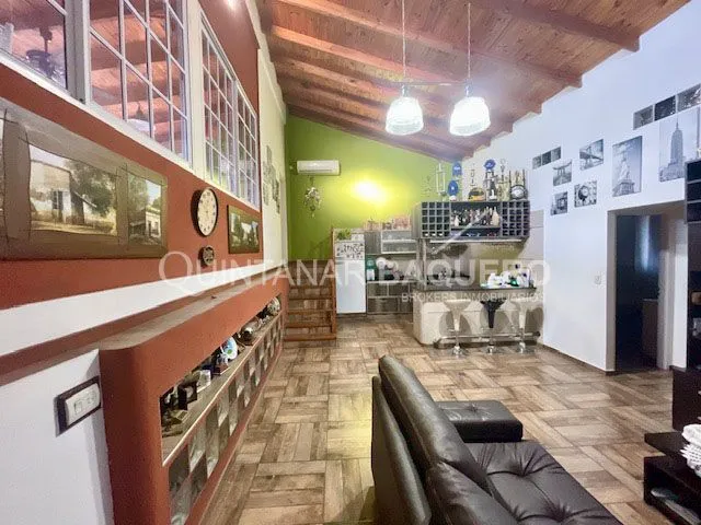 Casa en Eustaquio Cambie 1800