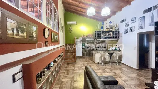 Casa en Eustaquio Cambie 1800