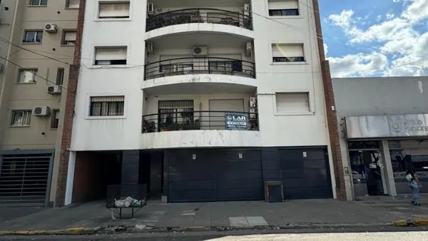 Departamento en Republica Orient 300