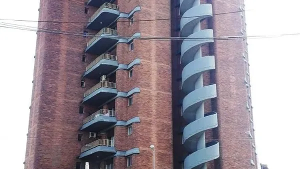 Departamento en Intendente Grant 100